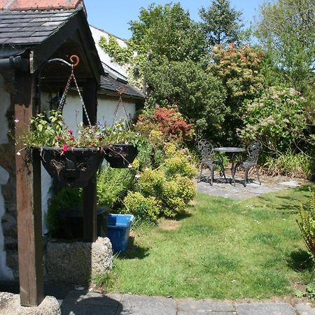 Cosy Barn On Rural Smallholding With Alpacas, Goats & Pigs Stithians Bagian luar foto