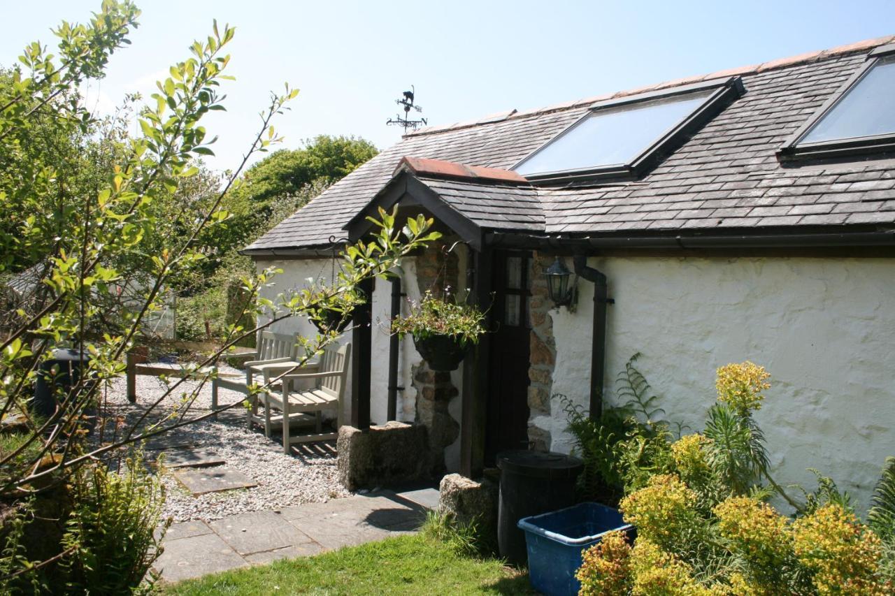 Cosy Barn On Rural Smallholding With Alpacas, Goats & Pigs Stithians Bagian luar foto